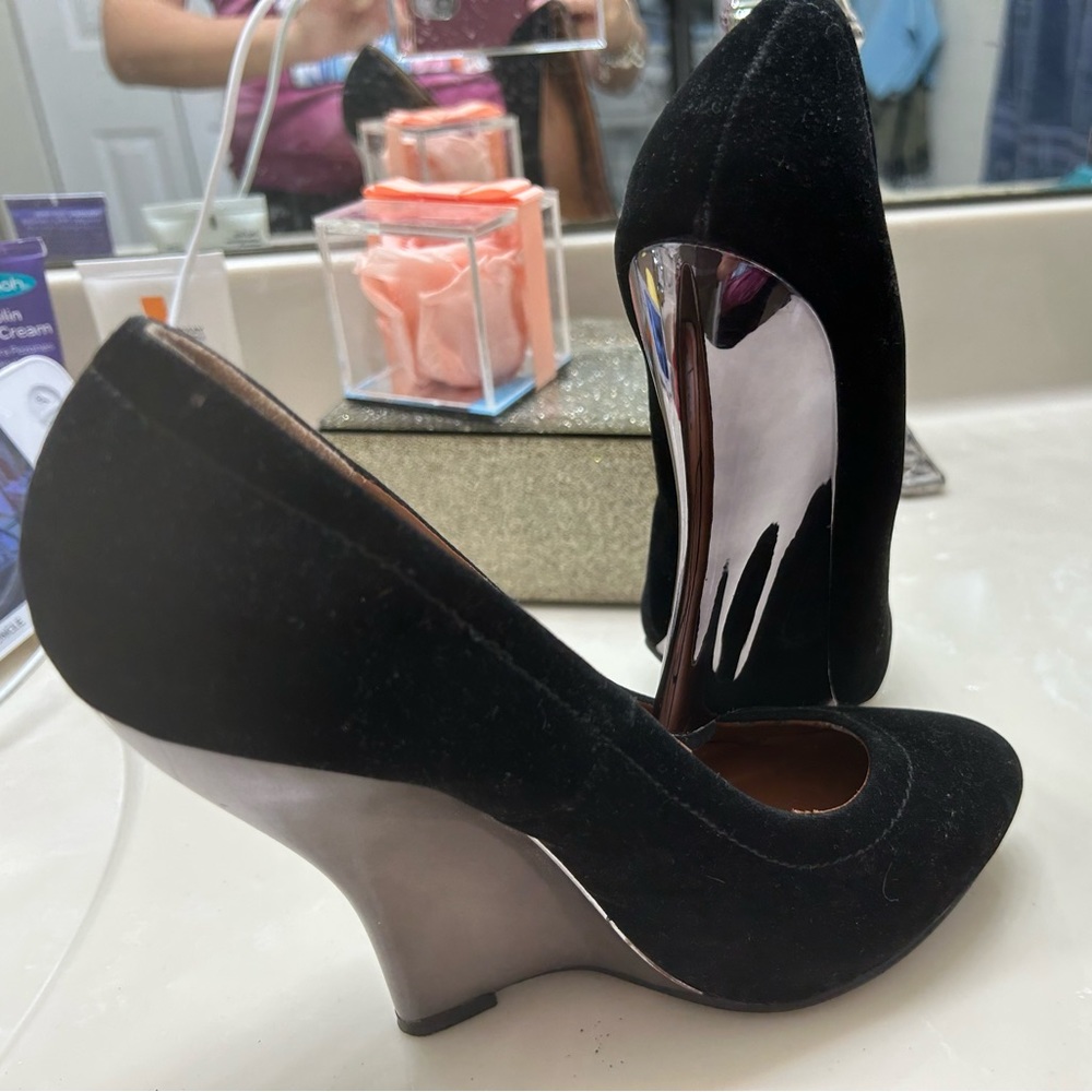 Zapatos de gamusa de tacón enterizo